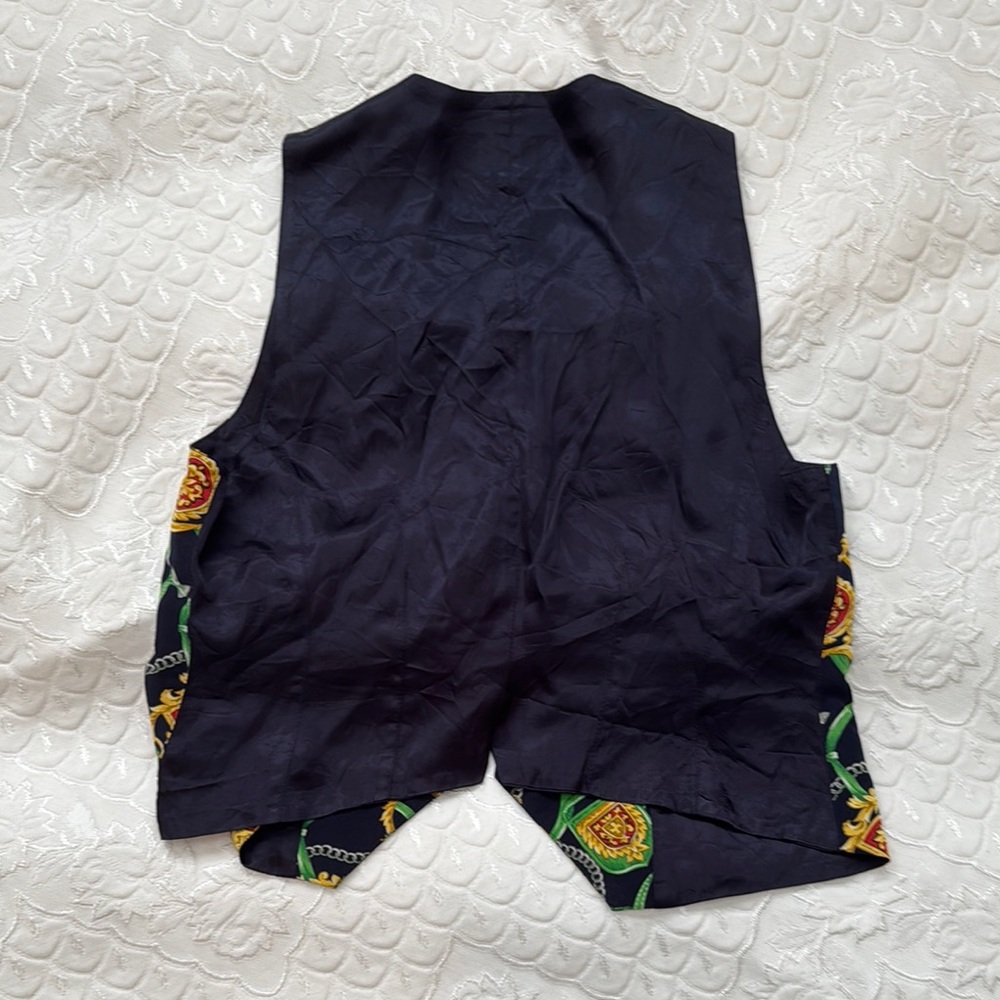 Colorful Patterned Vest - Picture 4 of 4